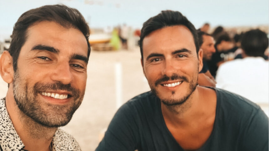 Joao Cajuda namorado João Cajuda posa com o namorado e soma elogios: "Lindos"